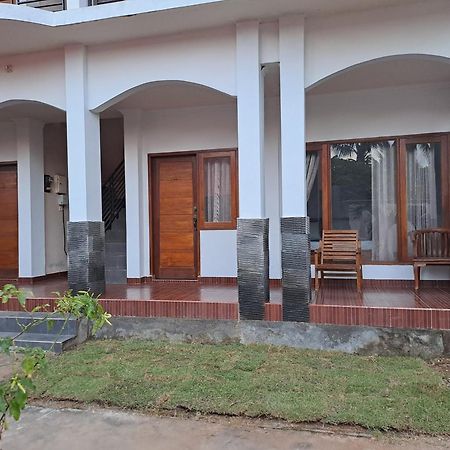 Kutabay Homestay Kuta  Экстерьер фото