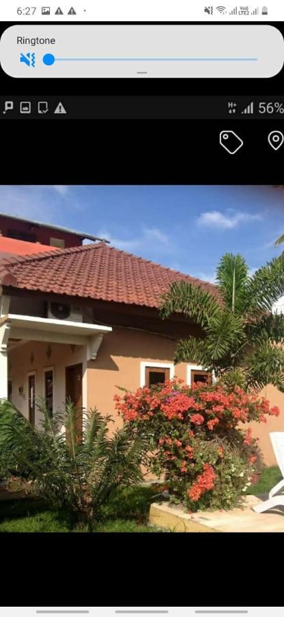 Kutabay Homestay Kuta  Экстерьер фото
