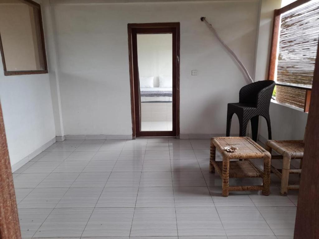 Kutabay Homestay Kuta  Экстерьер фото