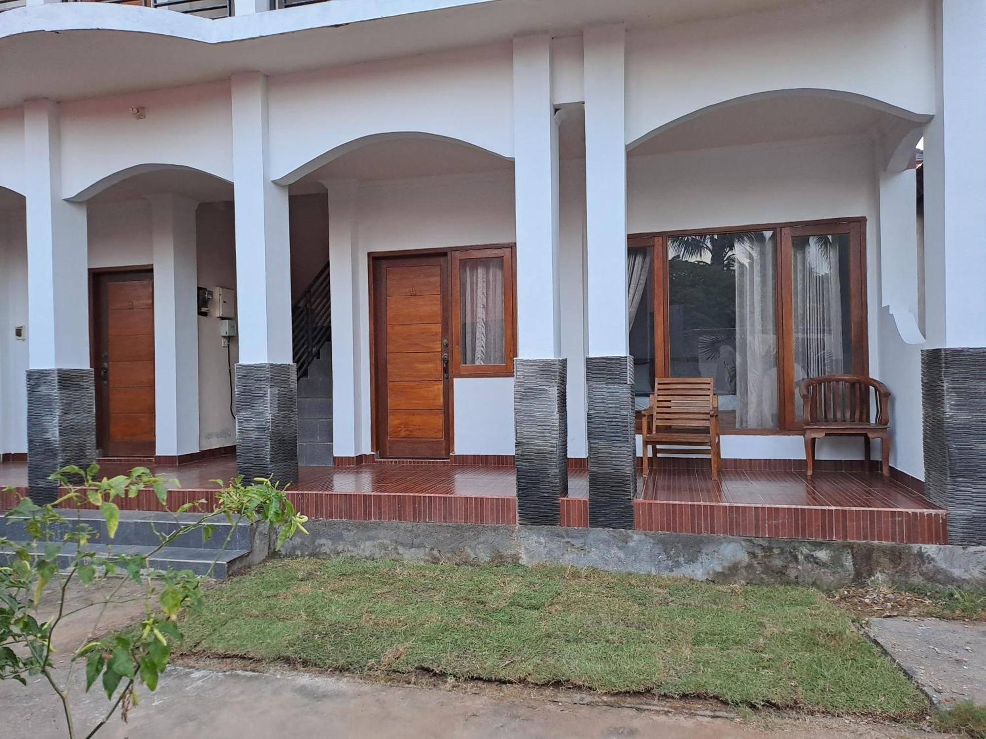 Kutabay Homestay Kuta  Экстерьер фото